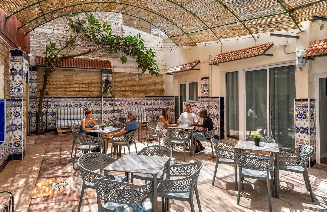 Som Hostel Valencia-1